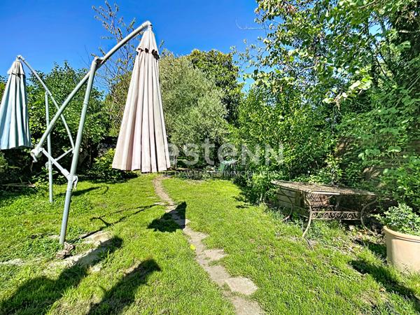 Maison de ville, 4 chambres, jardin et garage à vendre à Nérac - 265 000 €