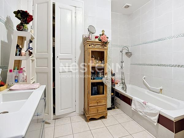 Maison de ville, 4 chambres, jardin et garage à vendre à Nérac - 265 000 €