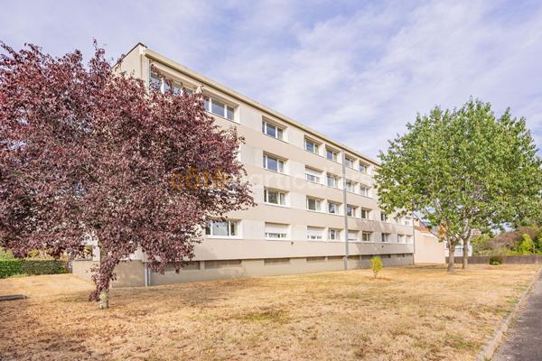 Vente
                Appartement86 m² - 4 Pièces -
                    SAINT HERBLAIN (44800)