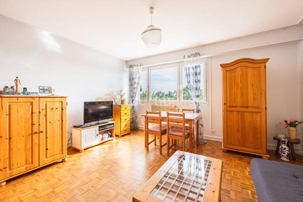 Vente
                Appartement86 m² - 4 Pièces -
                    SAINT HERBLAIN (44800)