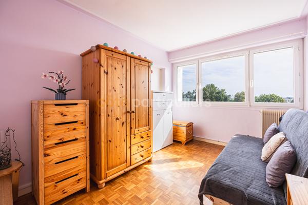 Vente
                Appartement86 m² - 4 Pièces -
                    SAINT HERBLAIN (44800)