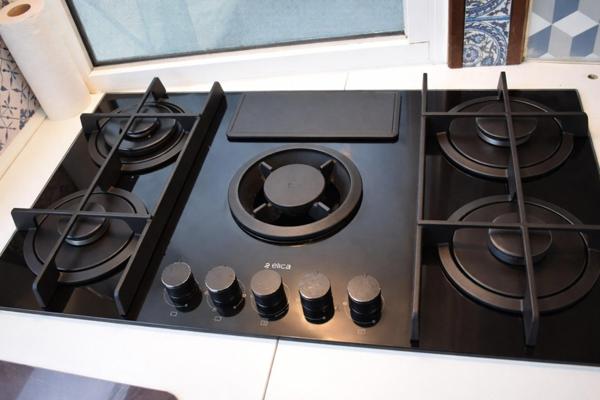 Houseboat 15 m habitable terrasse 2 moteurs neuf