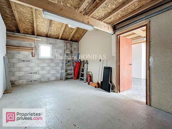 Maison plain pied  5 pièces 114 m2, double garage et jardin