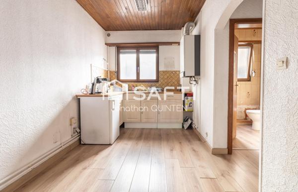 Immeuble avec local commercial et appartement, idéal investisseur ou activité professionnelle