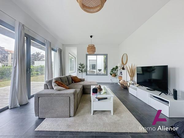 Maison contemporaine 175m2 avec jardin piscinable - BRUGES