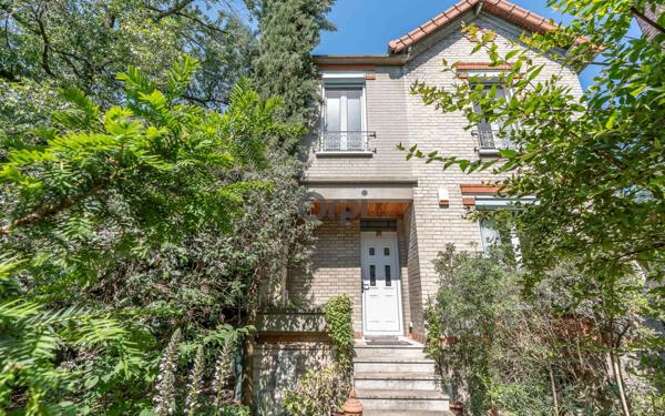 Maison à vendre    6 pièces • 212 m2 Saint-Maur-des-Fossés