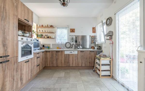 Maison à vendre    6 pièces • 212 m2 Saint-Maur-des-Fossés