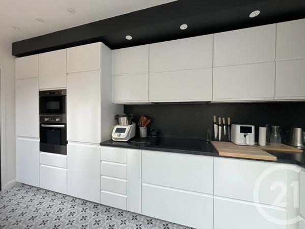 Maison à vendre  6 pièces - 146,35 m 2   ST QUENTIN  - 02