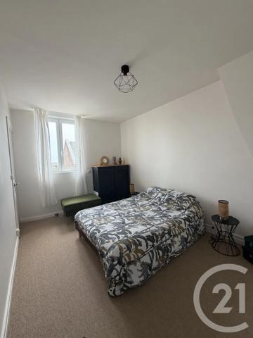 Maison à vendre  6 pièces - 146,35 m 2   ST QUENTIN  - 02