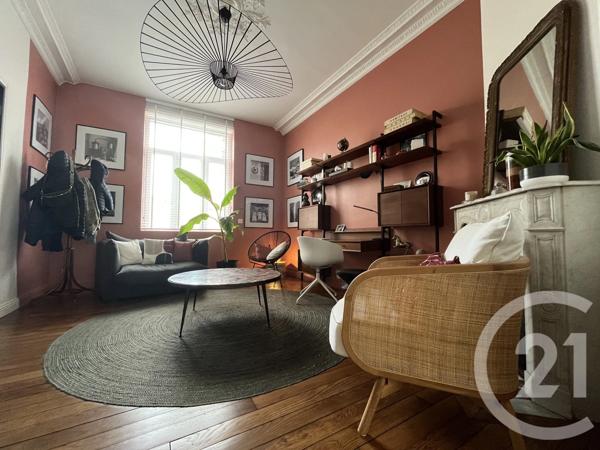 Maison à vendre  6 pièces - 146,35 m 2   ST QUENTIN  - 02