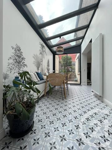 Maison à vendre  6 pièces - 146,35 m 2   ST QUENTIN  - 02