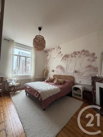 Maison à vendre  6 pièces - 146,35 m 2   ST QUENTIN  - 02