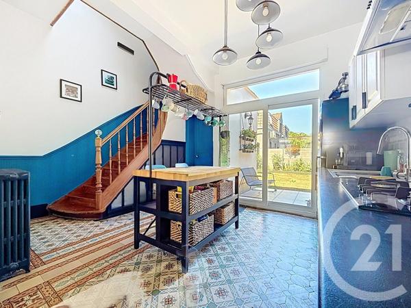Maison à vendre  7 pièces - 180,27 m 2   WATTRELOS  - 59