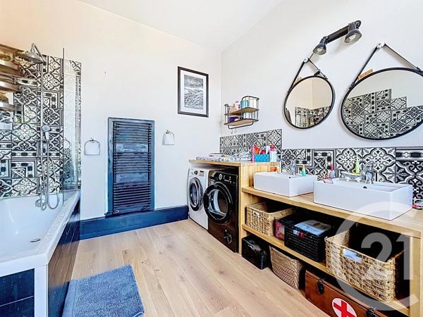 Maison à vendre  7 pièces - 180,27 m 2   WATTRELOS  - 59