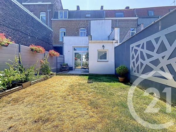 Maison à vendre  7 pièces - 180,27 m 2   WATTRELOS  - 59