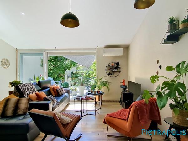 SETE: Maison de charme T2 en plain-pied, Jardin, Place de parking privative
