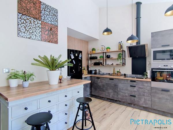 SETE: Maison de charme T2 en plain-pied, Jardin, Place de parking privative