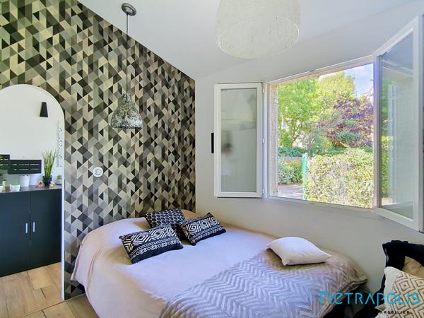 SETE: Maison de charme T2 en plain-pied, Jardin, Place de parking privative