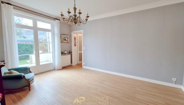 Maison La Genette - 5 chambres + bureau - Garage - Jardin d'accueil €967 200 ** - Référence ND661ED2