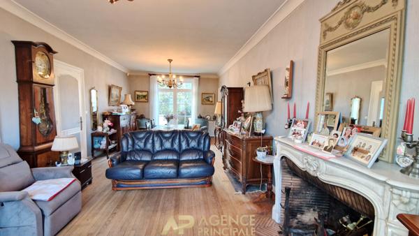 Maison La Genette - 5 chambres + bureau - Garage - Jardin d'accueil €967 200 ** - Référence ND661ED2