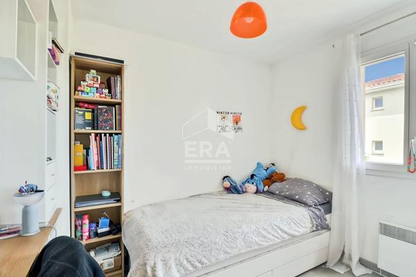 A VENDRE - MAISON T3 AVEC TERRASSE - SAINT CANNAT
