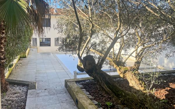 Maison à vendre    6 pièces •  Toulouse