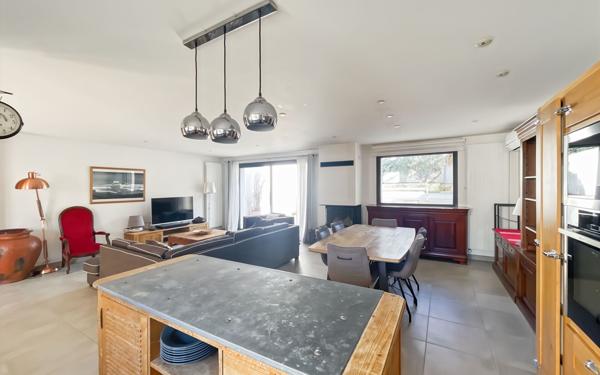 Maison à vendre    6 pièces •  Toulouse