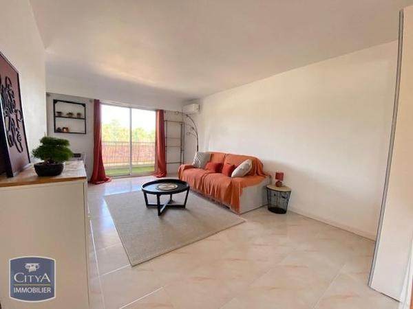 Appartement à louer 1 pièce 30.76m²