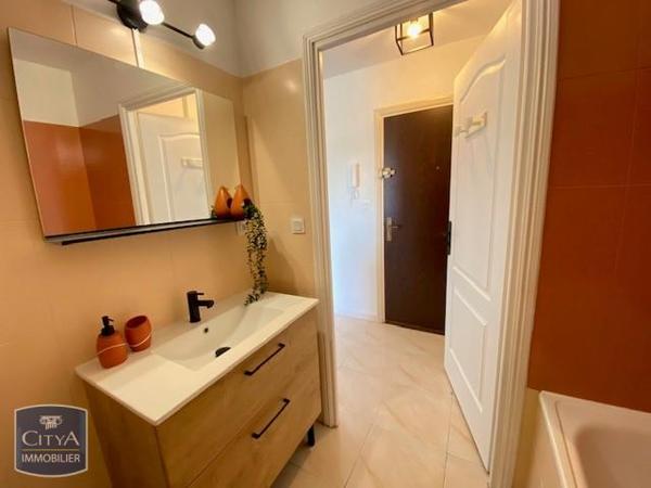 Appartement à louer 1 pièce 30.76m²