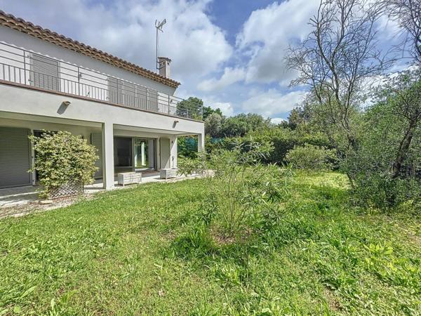 Appartement à vendre    3 pièces • 70 m2 Roquefort-les-Pins