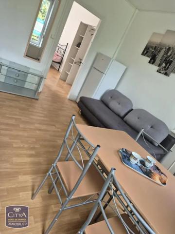 Appartement à louer 2 pièces 33.77m² Maubeuge (59600)