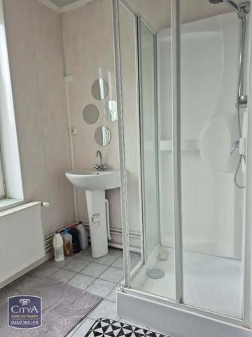 Appartement à louer 2 pièces 33.77m² Maubeuge (59600)