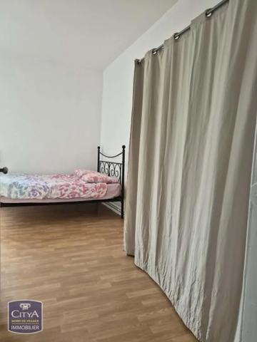 Appartement à louer 2 pièces 33.77m² Maubeuge (59600)