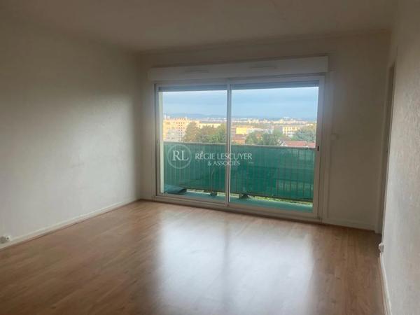 Appartement à louer à Décines-Charpieu (69150)