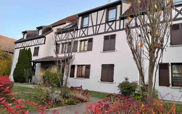 Appartement à louer    3 pièces •  Entzheim