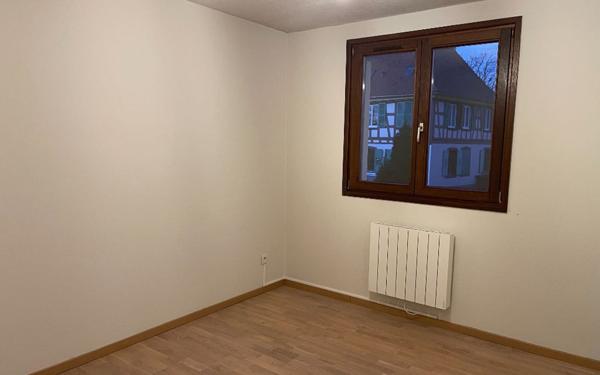 Appartement à louer    3 pièces •  Entzheim