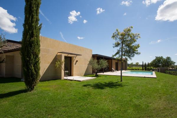 Vente Propriété de luxe Uzès 8 Pièces 305 m²