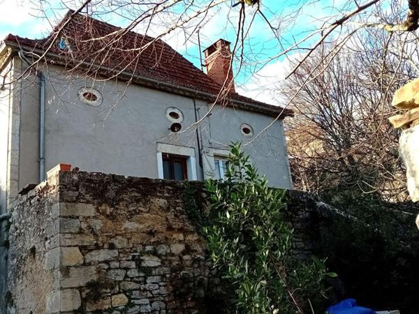 2 Maisons de village  4 pièces 78 m2 et grange