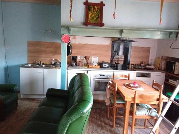 2 Maisons de village  4 pièces 78 m2 et grange