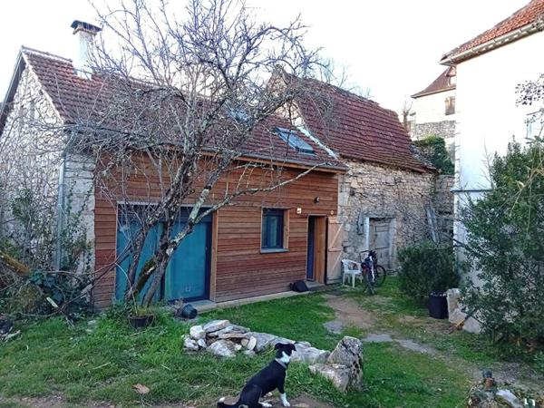 2 Maisons de village  4 pièces 78 m2 et grange