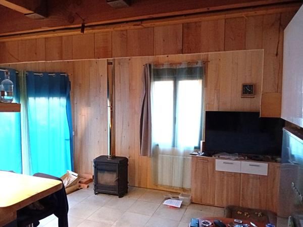 2 Maisons de village  4 pièces 78 m2 et grange