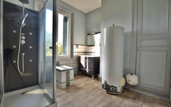 Maison à vendre    5 pièces • 185 m2 Airaines