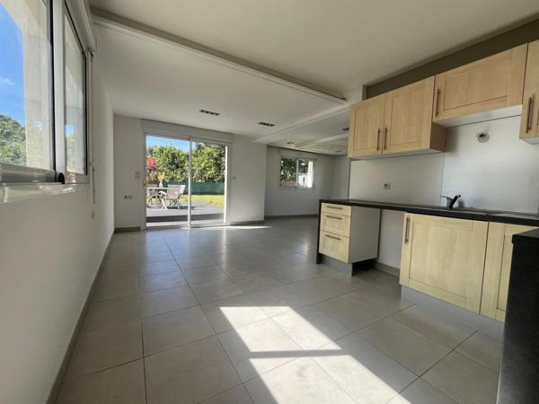 Maison à Larmor-Baden, 56870 - 6 pièces 108m²