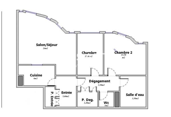 Appartement lumineux au 7? étage, au calme sur cour, à 2 min du métro Hoche avec cave et 2 parkings.