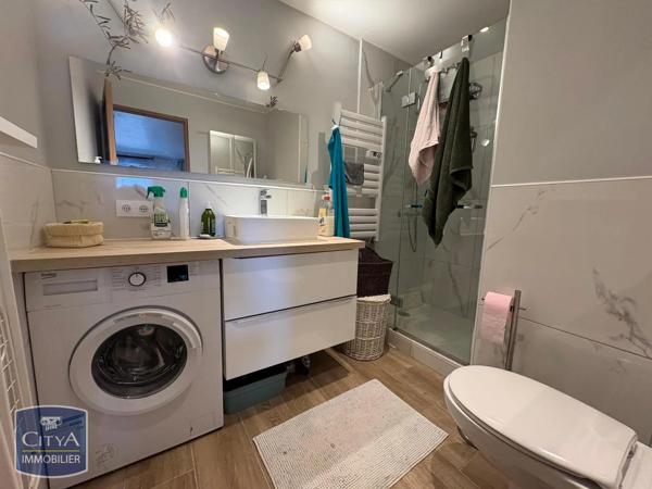 Appartement à louer 2 pièces 53.32m² Le Grau-du-Roi (30240)