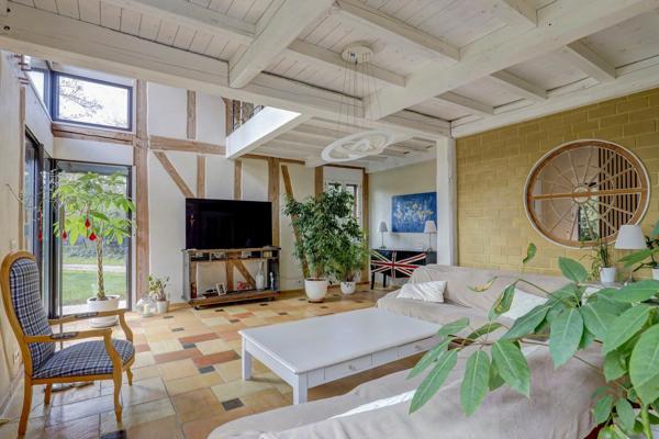 Vente Maison de luxe Saint-Sulpice-la-Pointe 7 Pièces 186 m²
