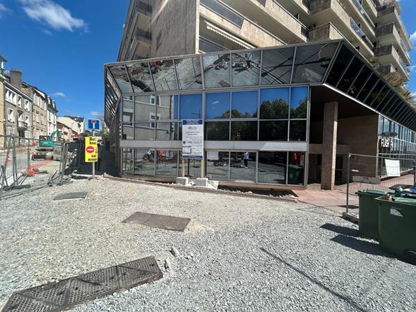 Local Commercial 5 pièces - 186 m²
