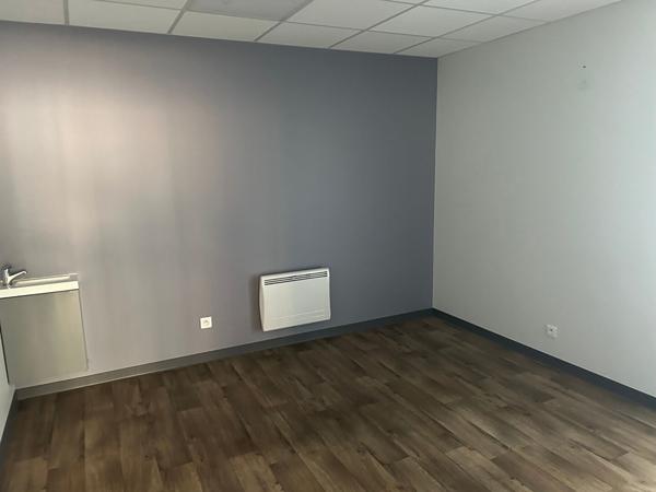 Local Commercial 5 pièces - 186 m²