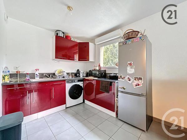 Appartement F2 à vendre  2 pièces - 43,90 m 2   STE SAVINE  - 10