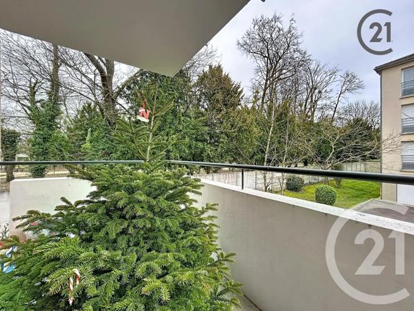 Appartement F2 à vendre  2 pièces - 43,90 m 2   STE SAVINE  - 10